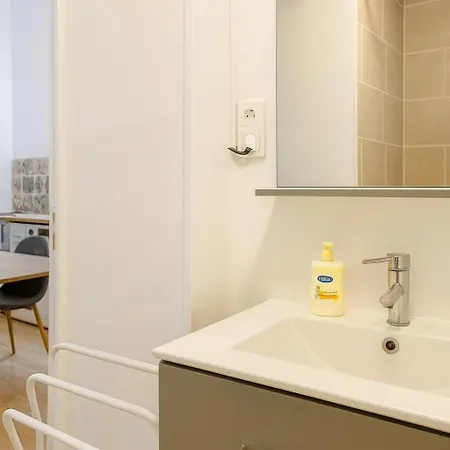 Escape ! Cozy & Practical In Center Apartmán